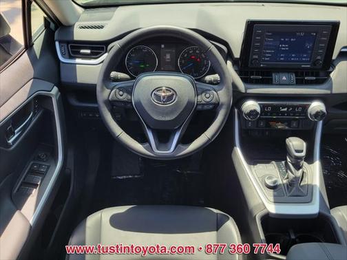 2022 Toyota RAV4 Hybrid XLE Premium