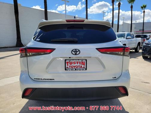 2023 Toyota Highlander LE