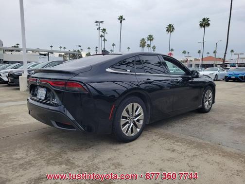 2023 Toyota Mirai Base