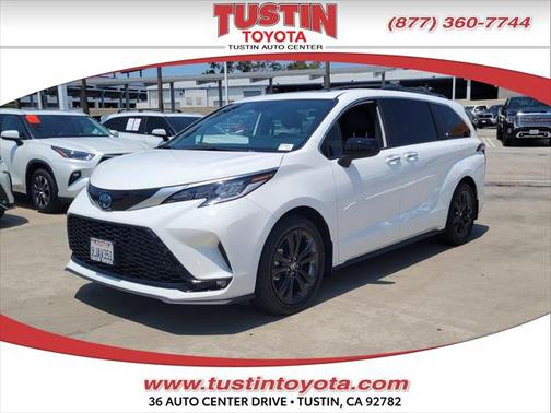2023 Toyota Sienna XSE 7 Passenger