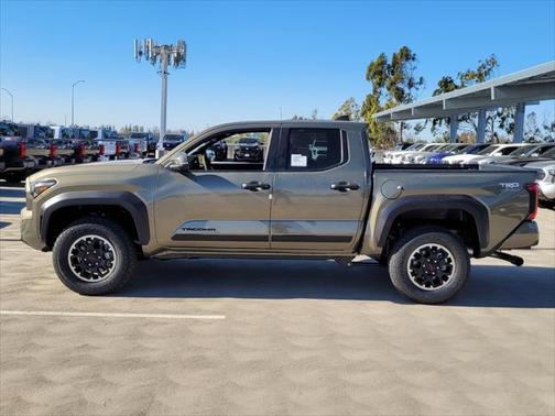 2025 Toyota Tacoma TRD Off-Road