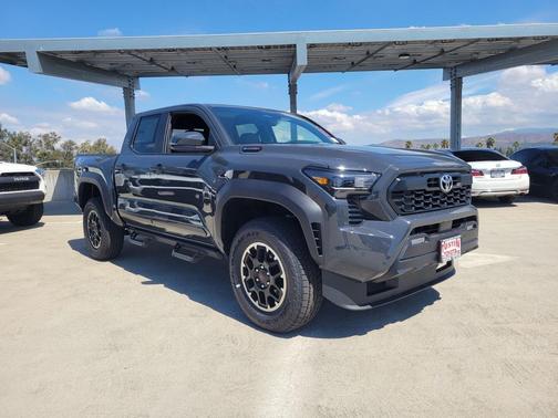 2025 Toyota Tacoma TRD Off Road