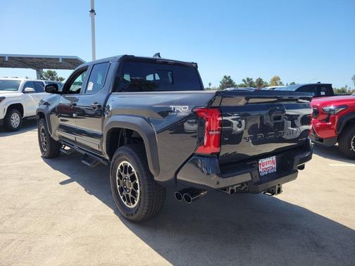 2025 Toyota Tacoma Hybrid TRD Off Road