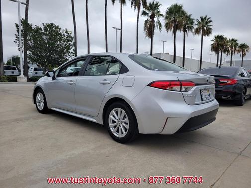 2024 Toyota Corolla Hybrid LE