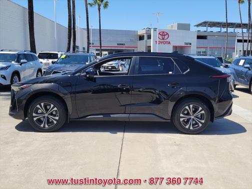 2024 Toyota bZ4X XLE