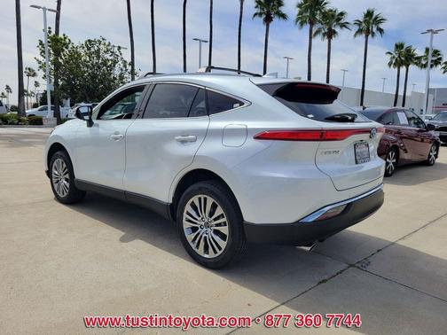 Wind Chill Pearl 2023 Toyota Venza XLE