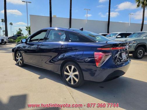 Nautical Blue Metallic 2018 Toyota Mirai Base