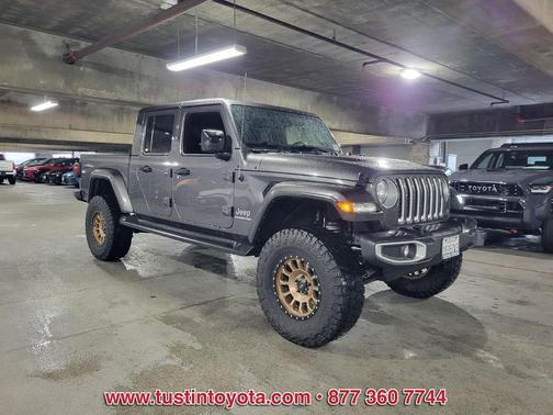 2021 Jeep Gladiator Overland