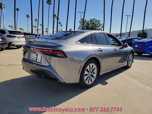 2023 Toyota Mirai Base