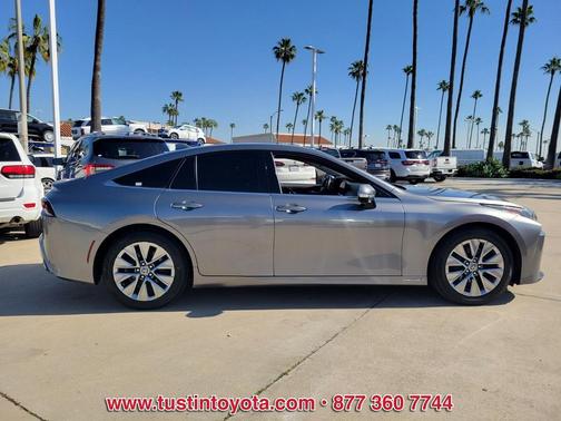 2023 Toyota Mirai Base