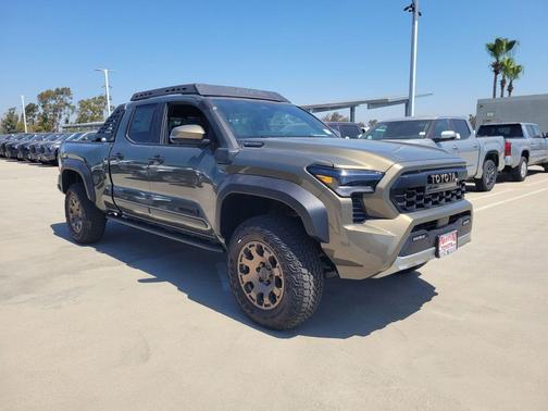 Bronze Oxide 2026 Toyota Tacoma Hybrid Trailhunter