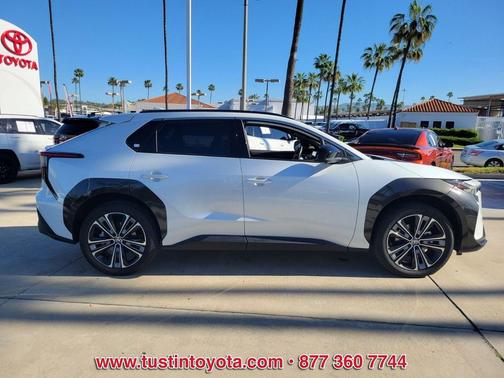 2023 Toyota bZ4X Limited