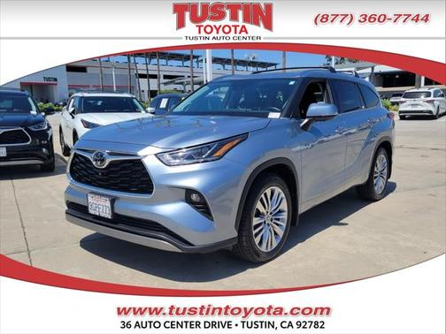 2023 Toyota Highlander Platinum
