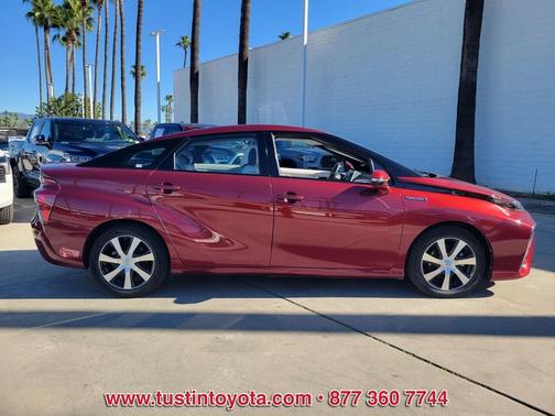 2017 Toyota Mirai Base