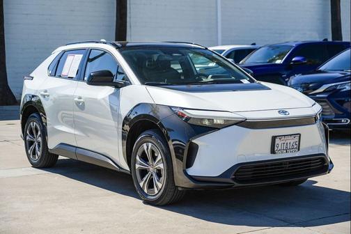 Pearl 2023 Toyota bZ4X XLE