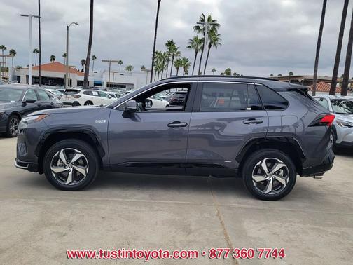 2023 Toyota RAV4 Prime SE