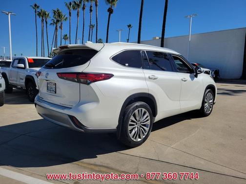2021 Toyota Highlander Platinum