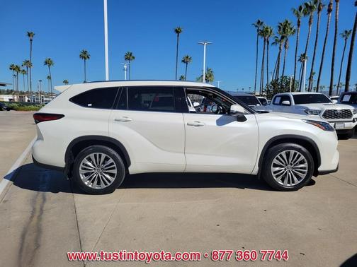 2021 Toyota Highlander Platinum