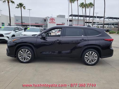 2022 Toyota Highlander Platinum
