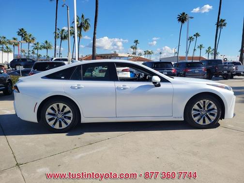 2023 Toyota Mirai Base