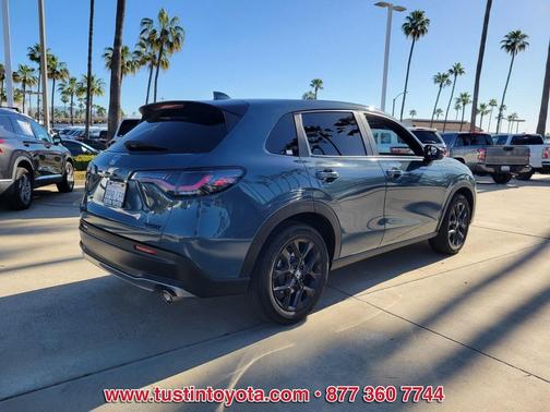 2025 Honda HR-V 2WD Sport