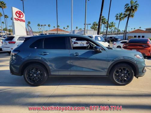 2025 Honda HR-V 2WD Sport