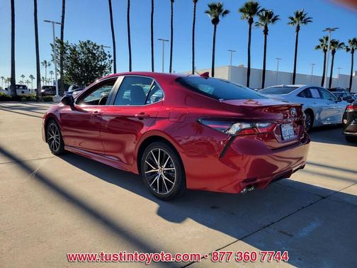 2022 Toyota Camry SE