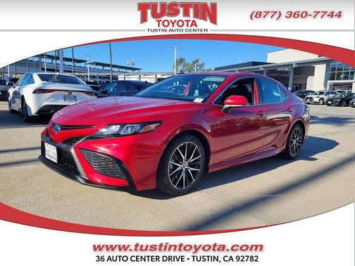 2022 Toyota Camry SE