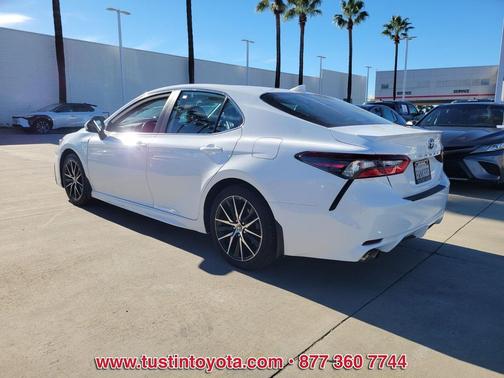 2021 Toyota Camry SE