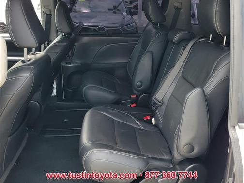 2017 Toyota Sienna SE