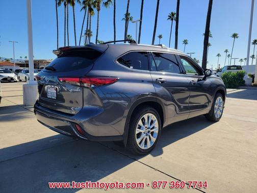 2023 Toyota Highlander Hybrid Limited