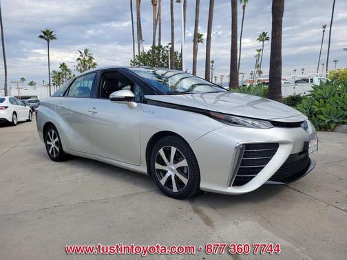 2017 Toyota Mirai Base