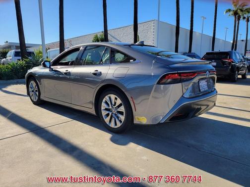 2022 Toyota Mirai Base