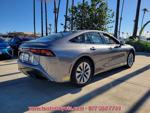 2022 Toyota Mirai Base