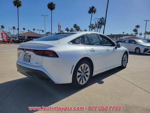 Oxygen White 2023 Toyota Mirai Base