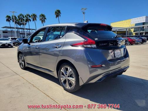 2022 Nissan Leaf SV PLUS 62 kWh
