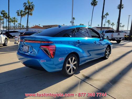 2019 Toyota Mirai Base