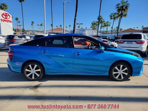 2019 Toyota Mirai Base