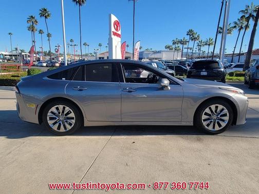 2022 Toyota Mirai Base