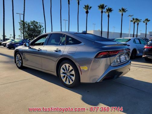 2022 Toyota Mirai Base