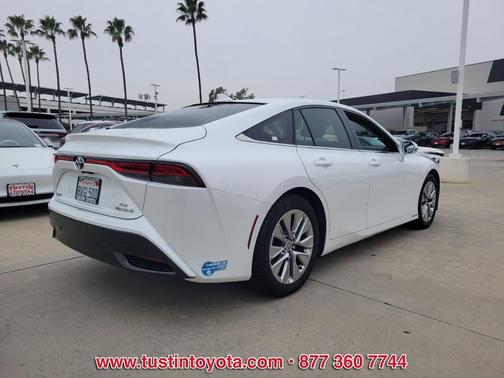 2021 Toyota Mirai Base
