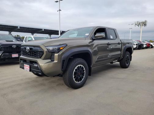 2025 Toyota Tacoma TRD Off-Road
