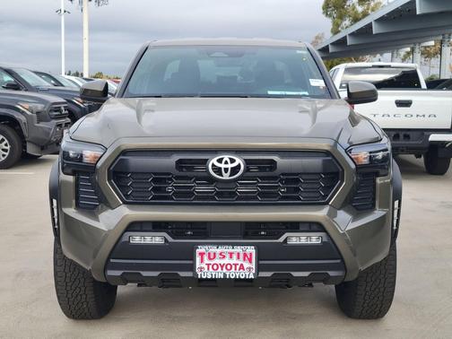 2025 Toyota Tacoma TRD Off-Road