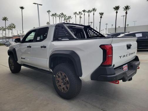 2025 Toyota Tacoma Hybrid Trailhunter