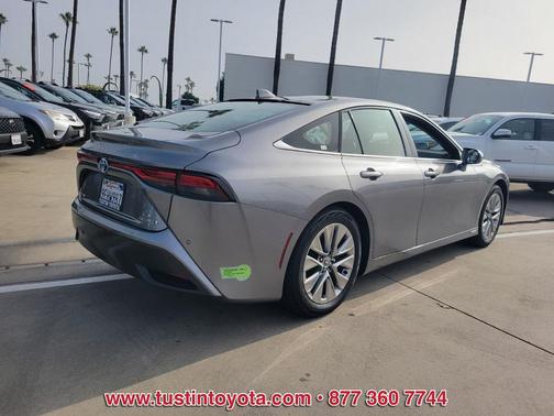 2022 Toyota Mirai Base