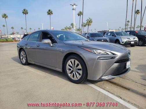2022 Toyota Mirai Base