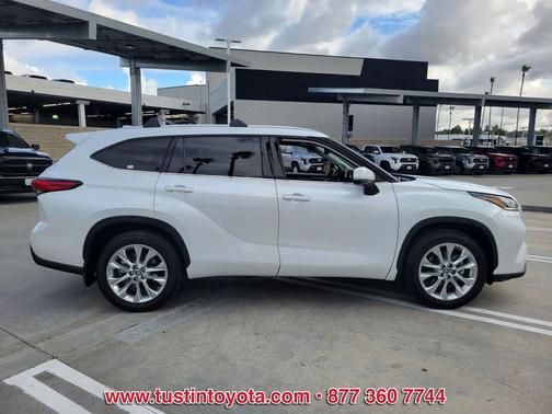 Wind Chill Pearl 2023 Toyota Highlander Limited