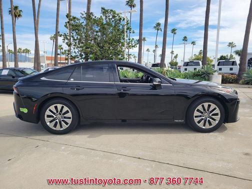 2022 Toyota Mirai Base