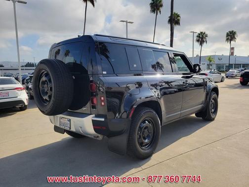 2023 Land Rover Defender 110 Standard