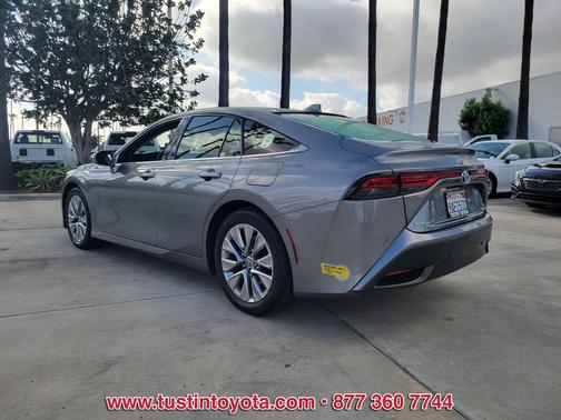 2022 Toyota Mirai Base